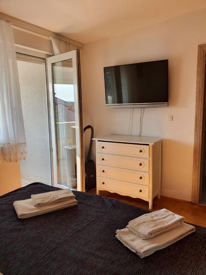 Apartment Sara Umag Exterior foto